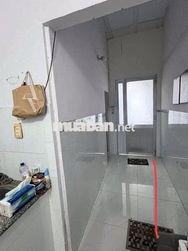Cần tìm bạn ở ghép nhà nguyên căn