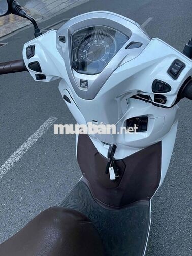 Honda Lead 125/2017  Smartkey Trắng chính chủ