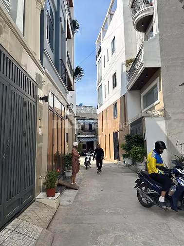 Bán đất đẹp khu nhà lầu 854 Thống Nhất P15. 4x12.8. 51.5m2. 5 tỷ