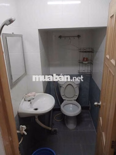 Nhà 3 tầng, 4 phòng ngũ, 3 toilet Phạm Ngũ Lão, GV
