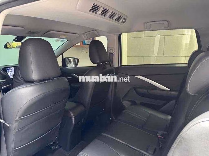 Mitshubishi Xpander Premium AT 2024 màu trắng
