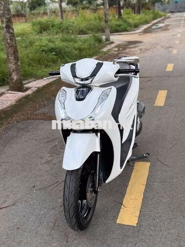 Honda SH 150 ABS Trắng