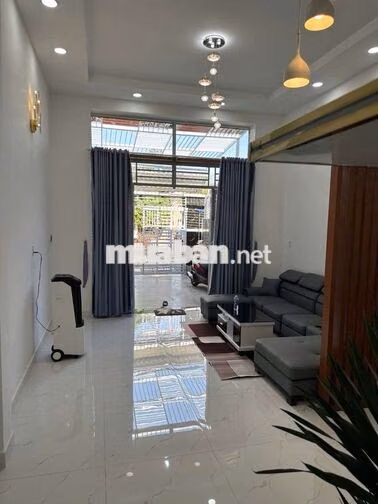 🔥 TRUNG TÂM DĨ AN – NHÀ 95M² – SÂN Ô TÔ 7 CHỖ 