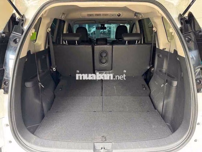 Mitshubishi Xpander Premium AT 2024 màu trắng