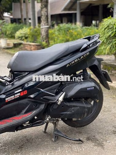 Honda Air Blade 2023 Đen 4 van
