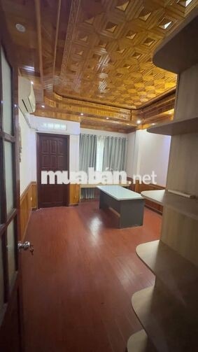 Cho thuê nhà ngõ 78 Duy Tân - 60m2 x 5 tầng, nhà đẹp ngõ ô tô đi lại