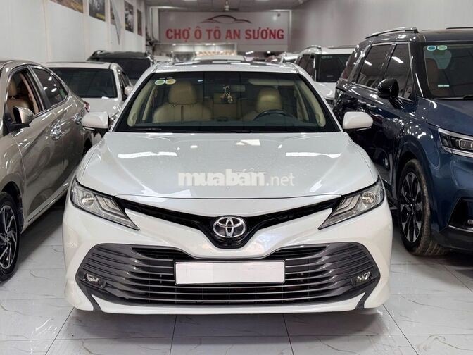 Toyota Camry 2.5Q 2019 Trắng