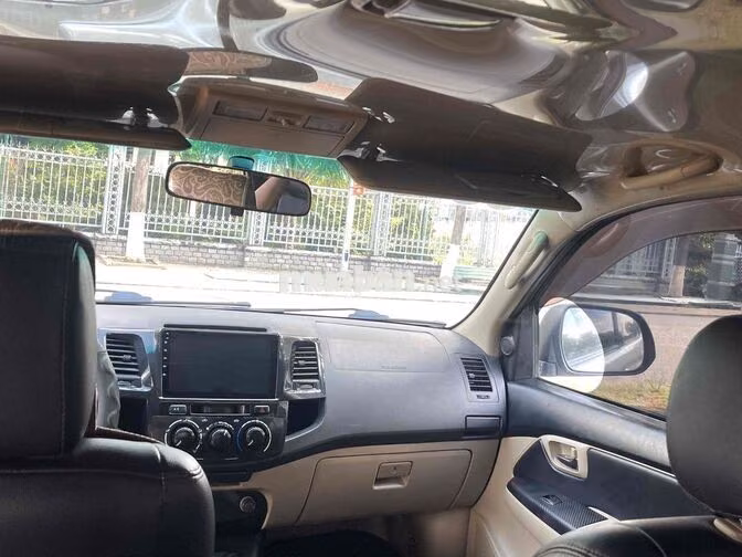 Toyota Fortuner 2014 Dầu Bạc