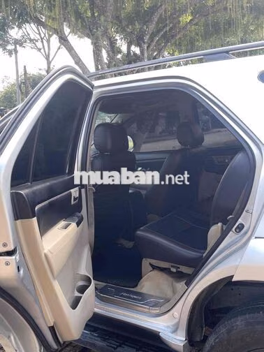 Toyota Fortuner 2014 Dầu Bạc
