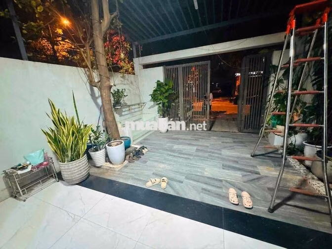 📌Cho thuê nhà 3 tầng mặt tiền Nam Việt Á, vị trí đẹp gần sông, khu