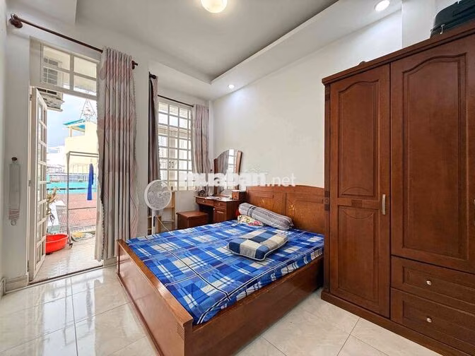 CHO THUÊ PHÒNG BAN CÔNG 35M2 QUẬN 10_NGAY VX LÊ ĐẠI HÀNH_ĐH Y DƯỢC