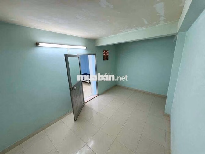 Cho thuê phòng 32m2 ở Bình Thạnh, ở được 3 người thoải mái.