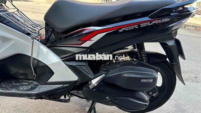 Honda Airblade fi 2018 Đen trắng ( hỗ trợ góp )