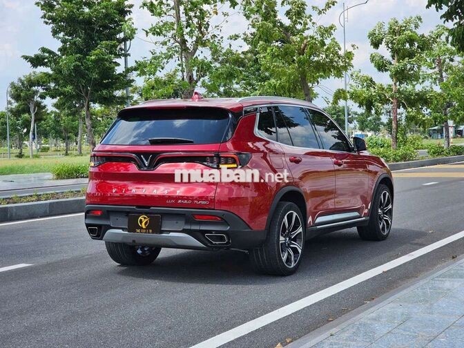 VinFast Lux SA2.0 Premium 2020 7 chỗ Đỏ