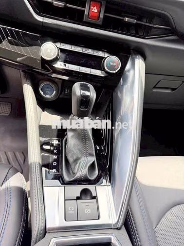 🔥 Yaris Cross HEV 2025 lướt Chính Hãng giảm mạnh🔥