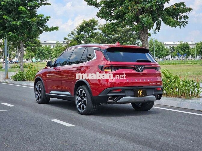 VinFast Lux SA2.0 Premium 2020 7 chỗ Đỏ
