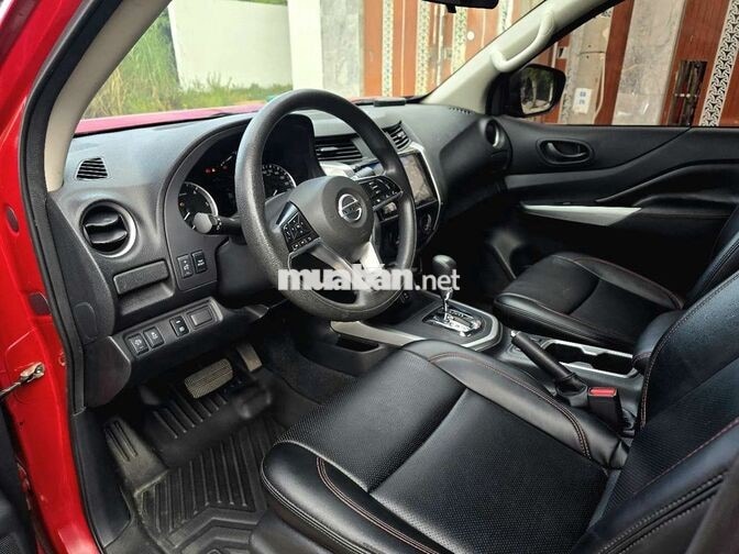 Nissan Navara 2023 Đỏ 80000 km