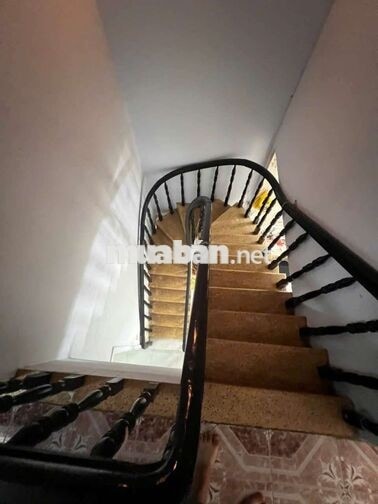 Cho thuê nhà 1 xẹt NGuyễn văn Quá DT 4x13 . 1 trệt 1Lầu 2PN 2WS .