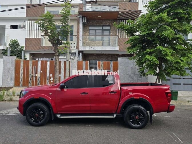 Nissan Navara 2023 Đỏ 80000 km