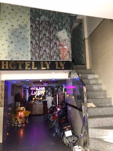 BÁN NHÀ (BÁN KHÁCH SẠN LY LY) BỜ BAO TÂN THẮNG ĐỐI DIỆN  AEON TÂN PHÚ