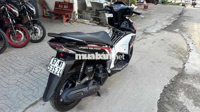 Honda Airblade fi 2018 Đen trắng ( hỗ trợ góp )