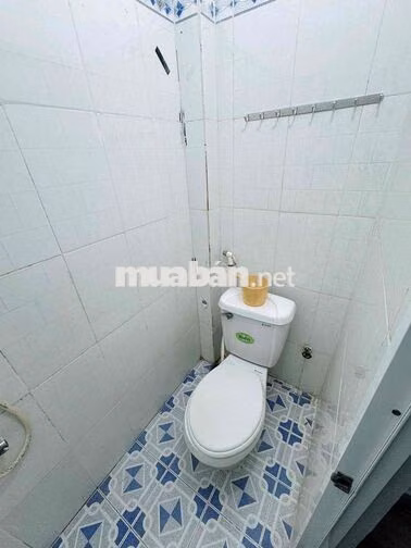 phòng 2,5tr hẻm 451 nguyễn trãi ( hẻm shop susu)