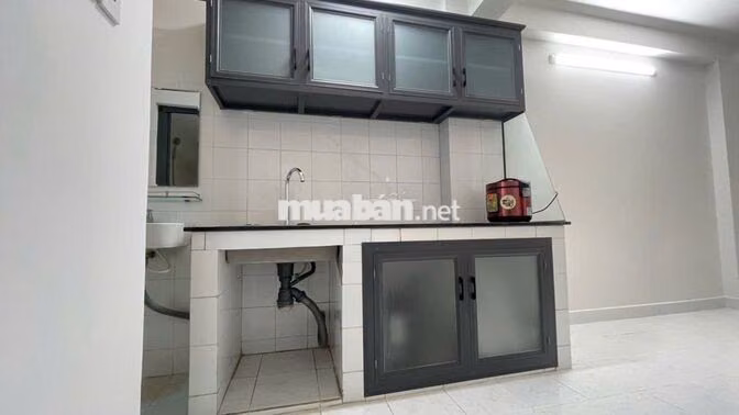 Cho thuê nhà nguyên căn Chợ Bàn Cờ