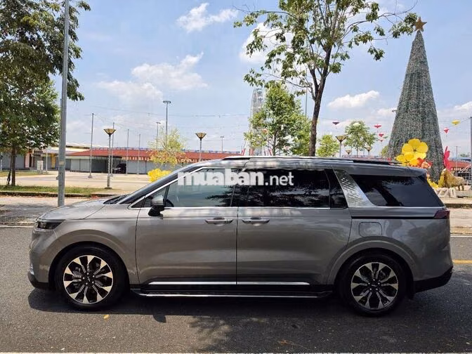 KIA CARNIVAL 2022 DẦU SIGNATURE SIÊU SANG
