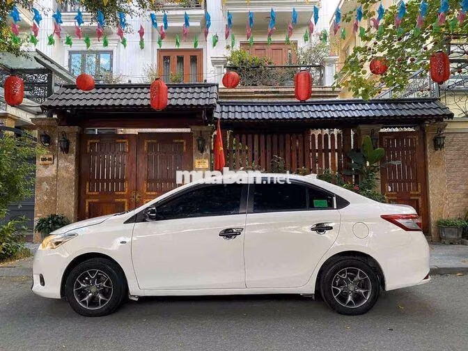 Toyota Vios 2019 Trắng 5 chỗ