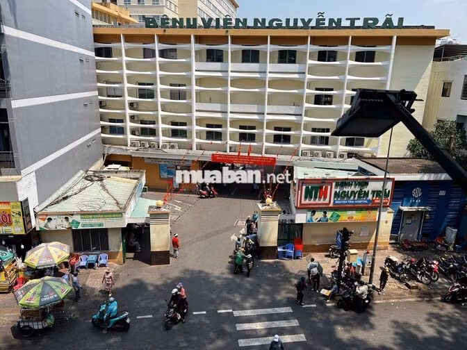 MẶT TIỀN NGUYỄN TRÃI , QUẬN 5 - 4,1x16m - 4 TẦNG - GIÁ THUÊ: 55 TRIỆU