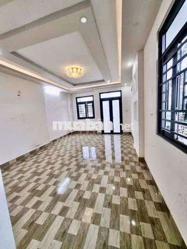Nhà 5x20m 2Lầu (4PN 5WC) Sân Rộng. Hẻm 6m Thông. 1/ BÌNH TRỊ ĐÔNG