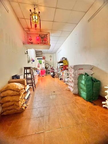 Nhà 1/ hẻm 3m sau MT Nguyễn Tiểu La. 3,1mx10m.Nhà 3 tầng BT.Giá 5,2 tỷ