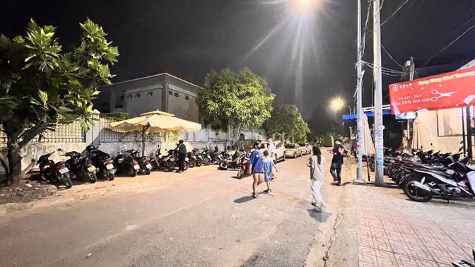 Bán nhà đất mặt tiền 12x29 gần trường học, tiện kinh doanh, 245m2