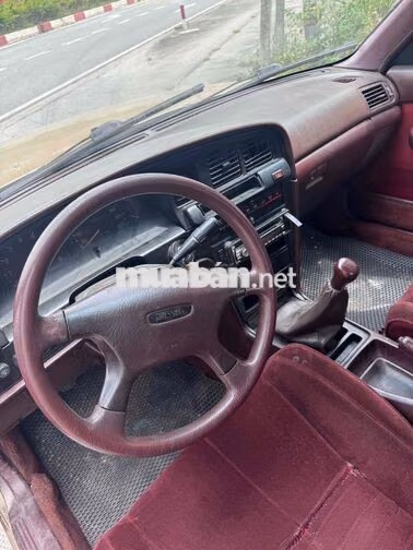 Toyota Cressida 1994 Số sàn Vàng cát