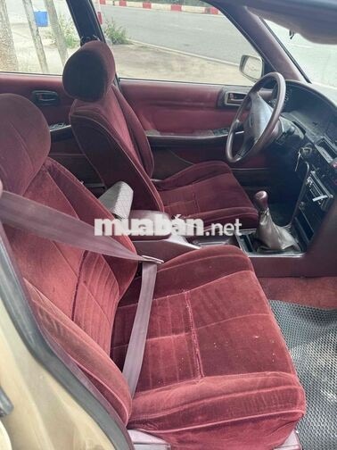 Toyota Cressida 1994 Số sàn Vàng cát