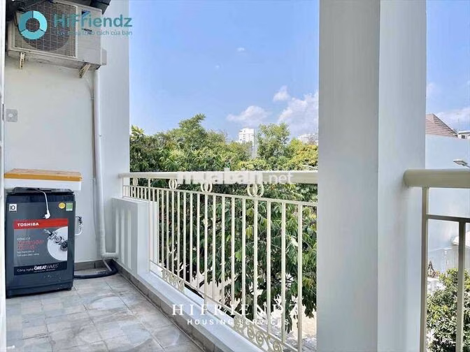 Cho thuê 1PN bancol siêu rộng mới 100% gần cầu ng văn cừ trung tâm