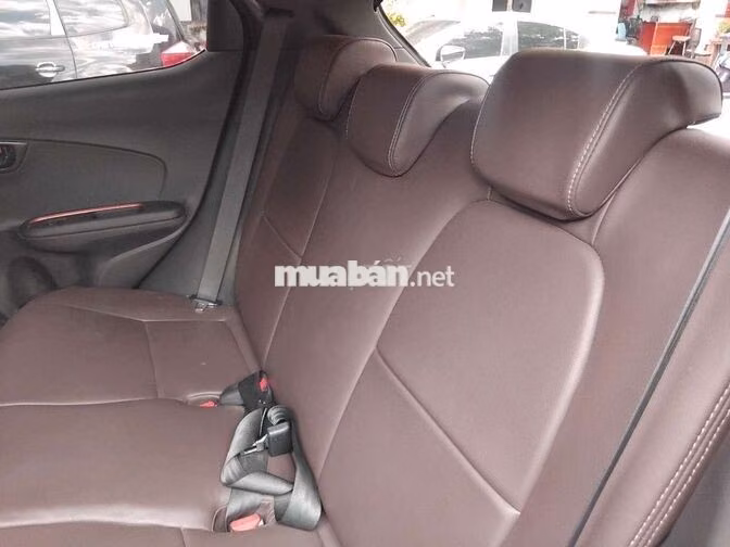Honda Brio Trắng Nhập khẩu 60999 km