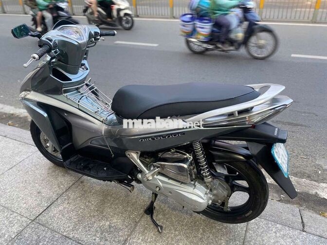 Honda Air Blade 2012 Xám Đã sử dụng