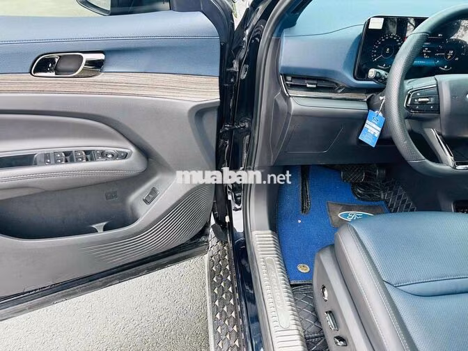 Ford Territory Titanium X 2023 1.5AT Đen