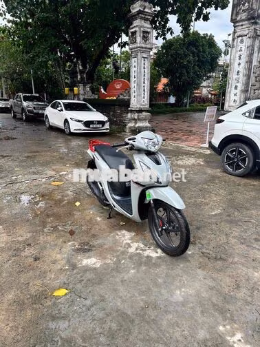 Siêu lướt 12/2025 đi chuẩn km sơn zin 100%