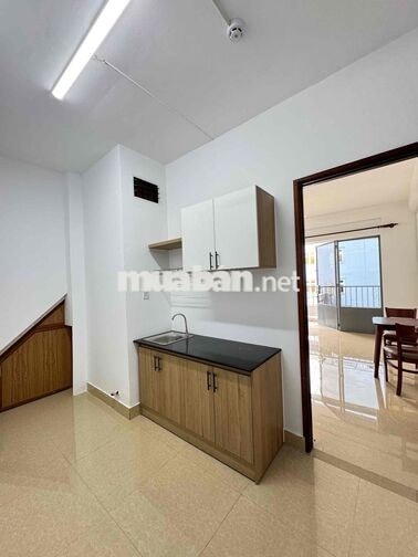 CHDV 1PN TÁCH BẾP BAN CÔNG - FULL NỘI THẤT CƠ BẢN NGAY NGÃ TƯ BẢY HIÊN