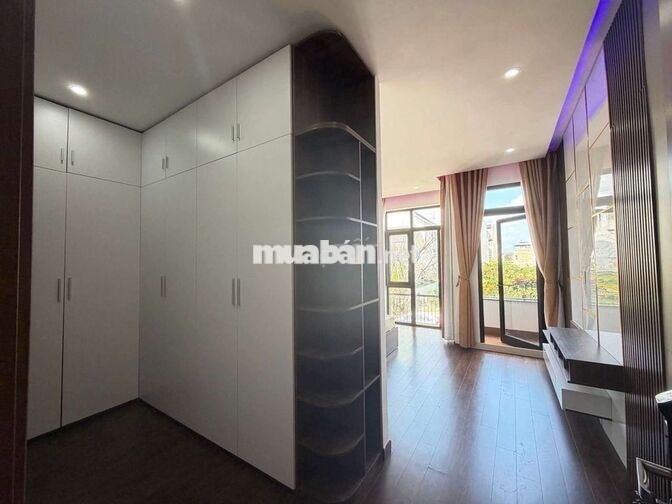 CHO thuê nhà mặt tiền đường Trương quang được