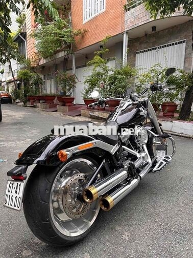 Harley-Davidson Fat Boy 2018 Mỹ Đen 16.000 miles
