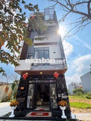 CHO thuê nhà mặt tiền đường Trương quang được