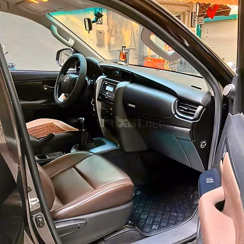 Toyota Fortuner bản G hàng nhập Indo SX 2019