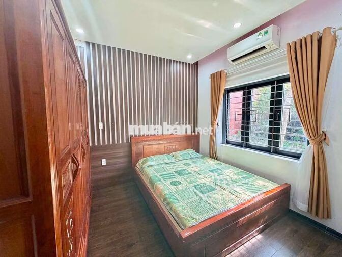 CHO thuê nhà mặt tiền đường Trương quang được