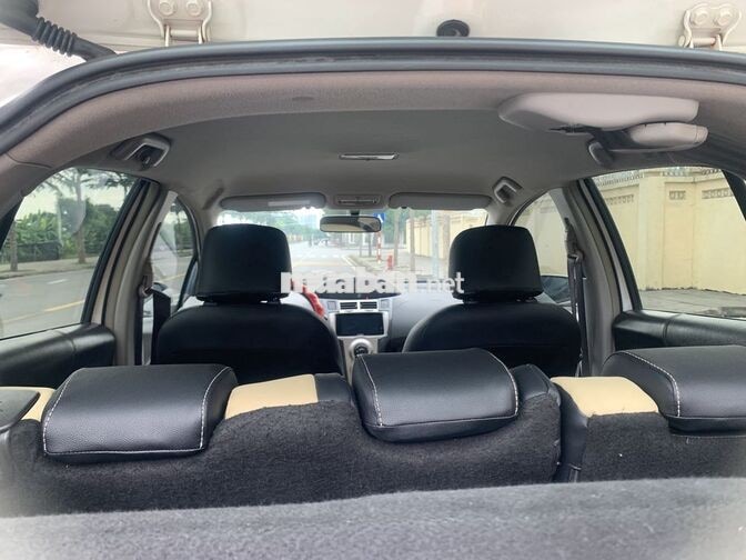 Toyota Yaris 2010 Trắng Tự động Nhật