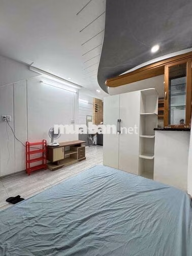 STUDIO FULL NỘI THẤT- MÁY GIẶT RIÊNG- NGAY TRỆT- GẦN HVHK CS2