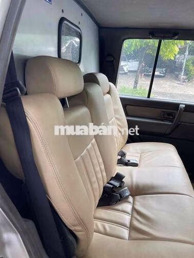 Isuzu Trooper 2005 Số sàn 4x4 máy 3.2