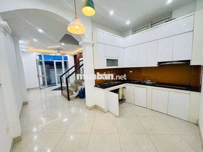 Cho thuê nhà Ngô Gia Tự - 50m - 3PN - Full nội thất đẹp. Giá 7tr